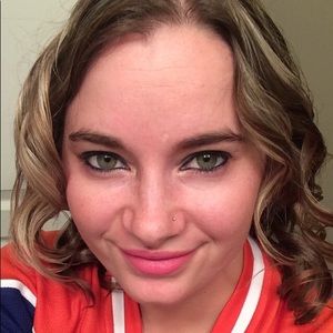 Meet your Posher, Cherie